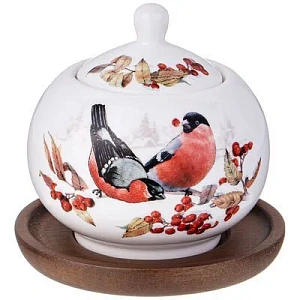 Сахарница фарфоровая "СНЕГИРИ" Лесная сказка 380мл на дерев.подставке в под.уп
